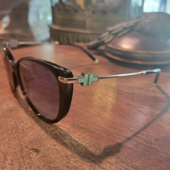 Tiffany & Company Sunglasses TF4178. #348 - Picture 5 of 16